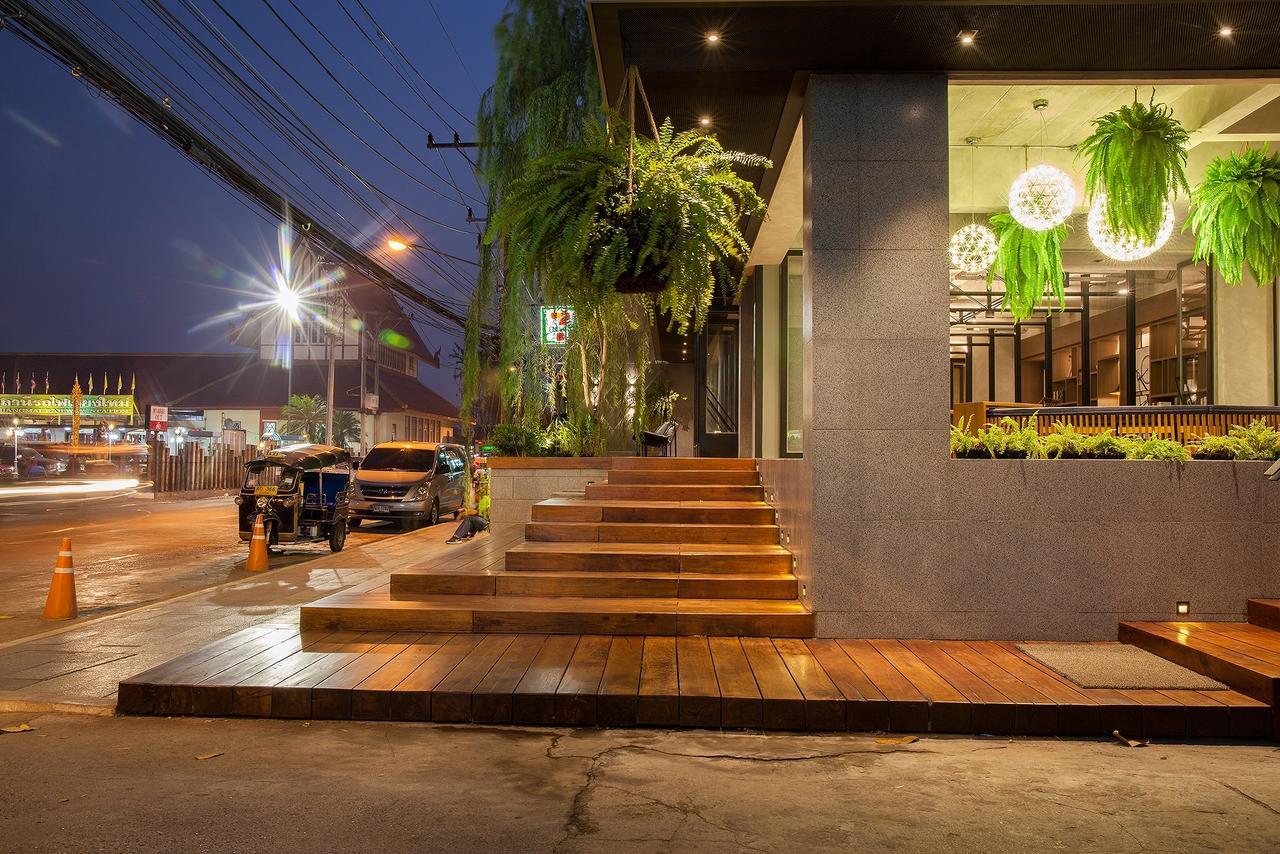 Bossotel Chiang Mai Exterior foto